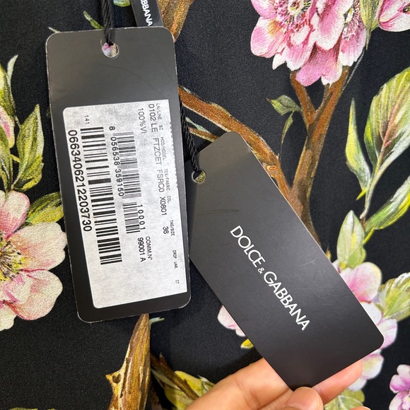 Authentic Dolce & Gabbana size 36 (U.S 0) floral/ cherry blossom print pants - Picture 7 of 12
